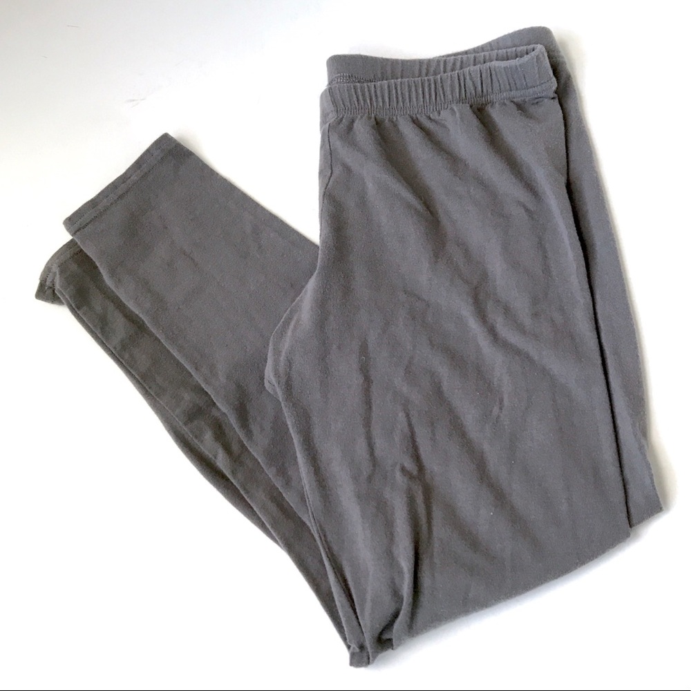 Gray cropped leggings